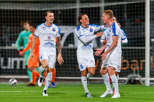 Akropolis Marcus Haglind-Sangre, Cesar Weilid jublar
