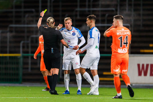 Akropolis Martin Falkeborn tilldelas en varning av domare