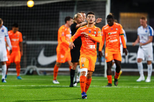 AFC Eskilstunas Ismet Lushaku deppar