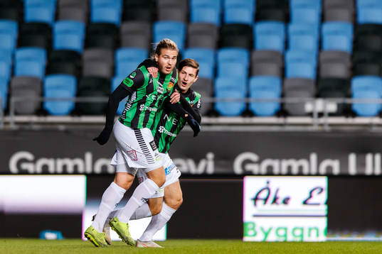 GAIS Charlie Weberg jublar med Adnan Maric