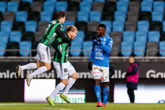 GAIS Charlie Weberg jublar med Adnan Maric
