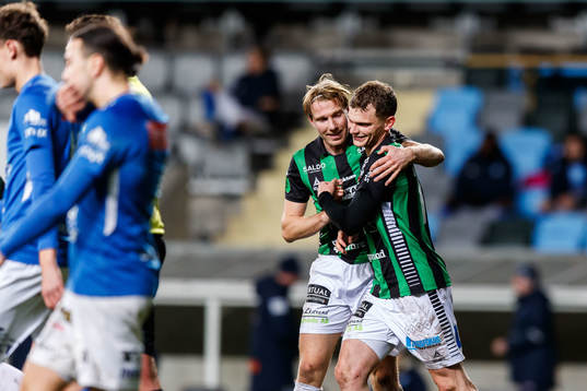 GAIS Meinhard Egilsson Olsen jublar med August Wängberg