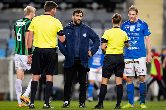 Norrbys manager Mak Lind och Nicklas Savolainen i