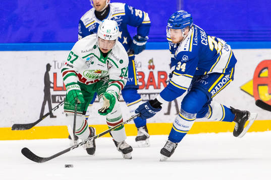 Rögles Leon Bristedt och Leksands Peter Cehlarik