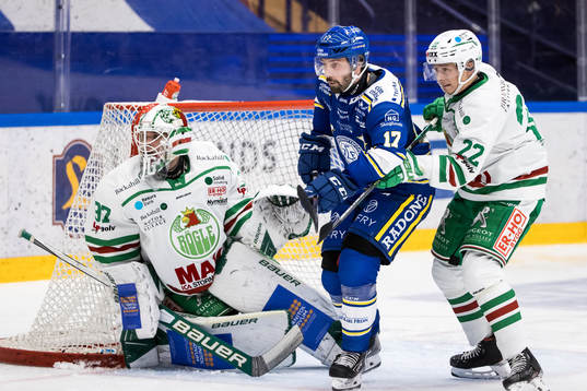 Rögles målvakt Johan Gustafsson och Leksands Daniel