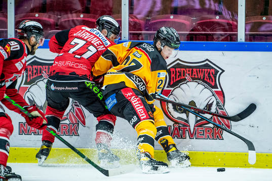 Luleås Nils Lundkvist mot Malmö Redhawks Jan-Mikael