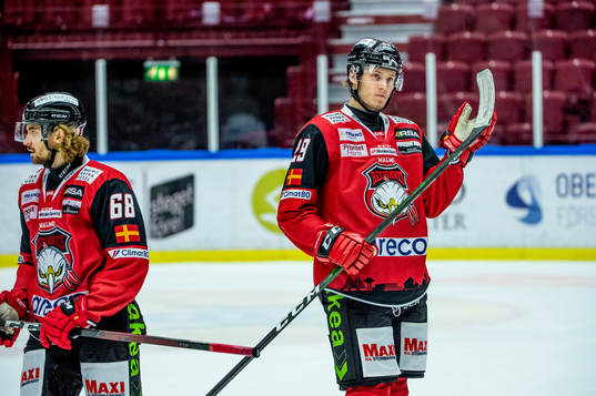 Malmö Redhawks Adam Brodecki och Eric Engstrand deppar