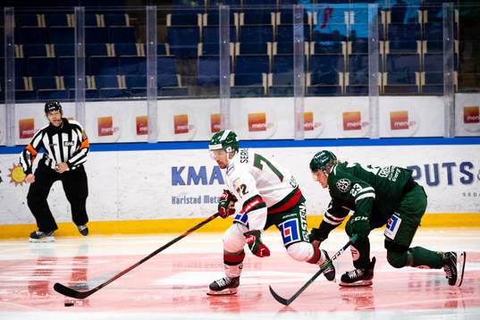 Frölundas Patrik Carlsson och Färjestads Albin Eriksson