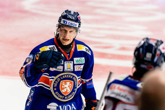 Växjös Teemu Eronen jublar