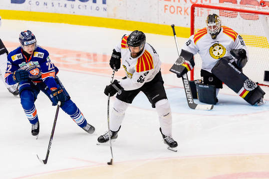 Växjös Jacob Forsbacka-Karlsson, Brynäs Jonathan Sigalet