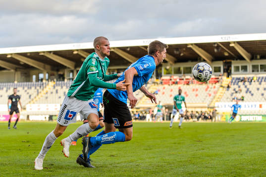 Brages Lukas Hiltunen och Halmstads Mikael Boman