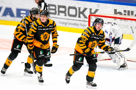 Skellefteås Andreas Wingerli , Jonatan Berggren  och