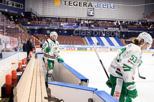 Rögles Erik Andersson och Rögles Moritz Seider  deppar