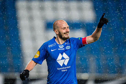 Eirik Hestad of Molde celebrates