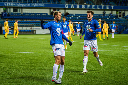 Magnus Wolff Eikrem of Molde celebrates