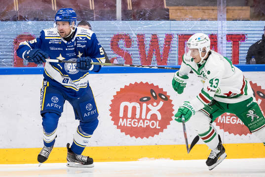 Leksands Jonas Ahnelöv och Rögles Olli Palola