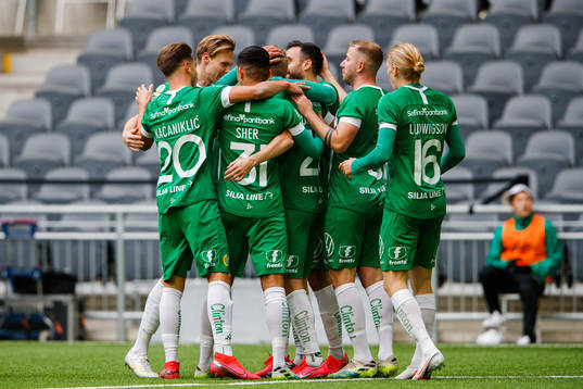 Hammarbys spelare jublar