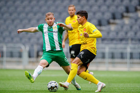 Hammarbys Darijan Bojanic och Mjällbys Amer Eriksson
