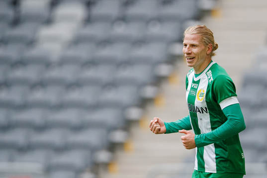 Hammarbys Gustav Ludwigson jublar