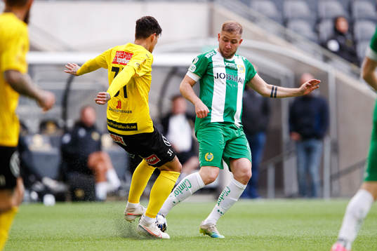 Mjällbys David Batanero och Hammarbys Darijan Bojanic