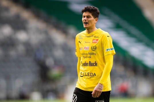 Mjällbys David Batanero deppar