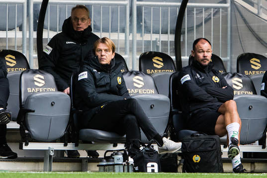 Hammarbys assisterande tränare Tony Gustavsson och