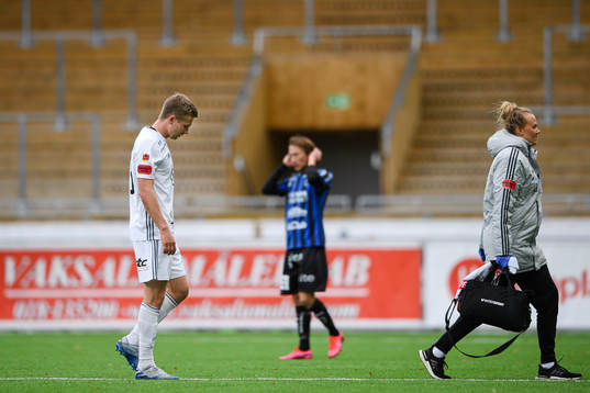 Östersunds Ludvig Fritzson lämnar planen