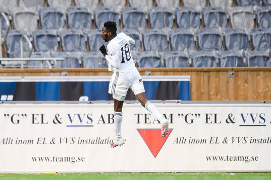 Östersunds Blair Turgott jublar