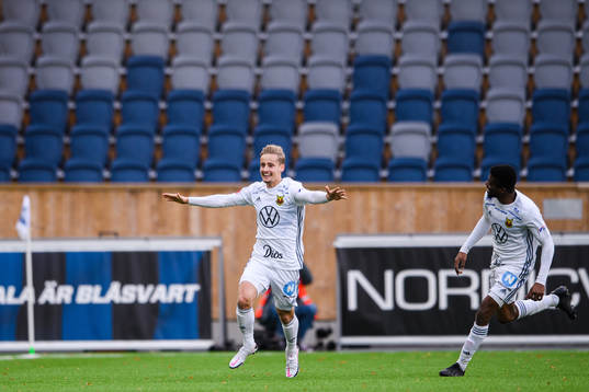 Östersunds Henrik Bellman jublar