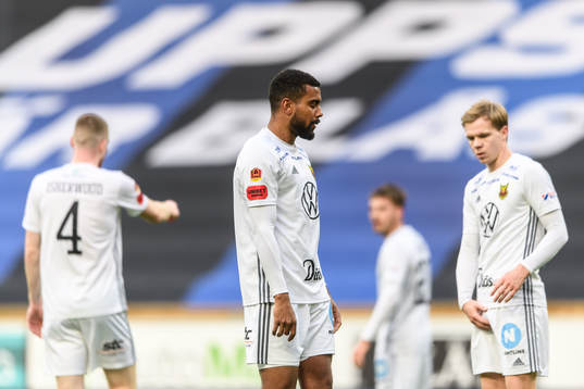 Östersunds Noah Sonko Sundberg deppar