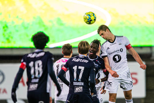 Amidou Diop of Kristiansund and Markus Henriksen of