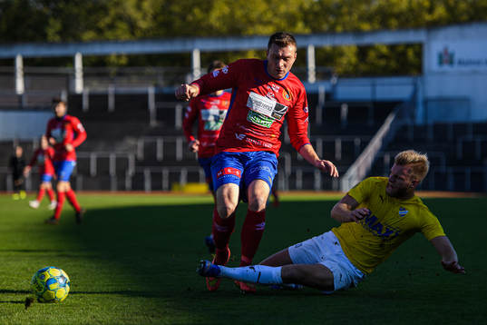 Varbergs GIFs Armin Helvida och IFK Malmös Jonathan