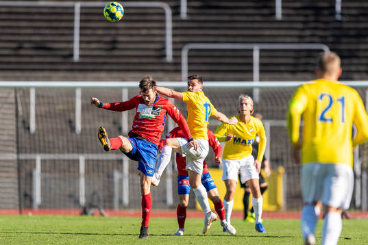 Varbergs GIFs Isac Johansson mot IFK Malmös Igor