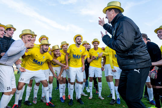 IFK Malmös spelare jublar