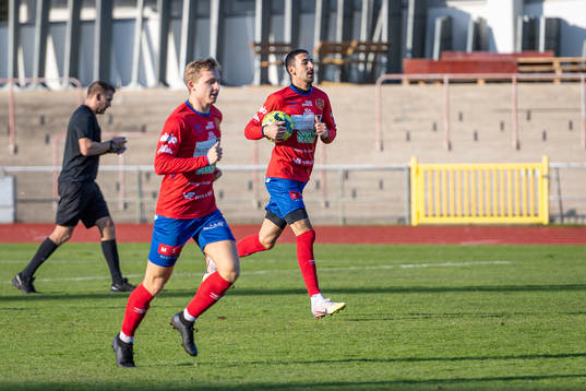 Varbergs GIFs Birol Adem jublar