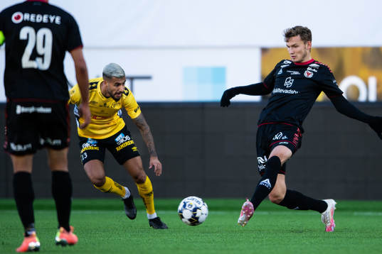 Kalmars Piotr Johansson och Elfsborgs Rami Kaib