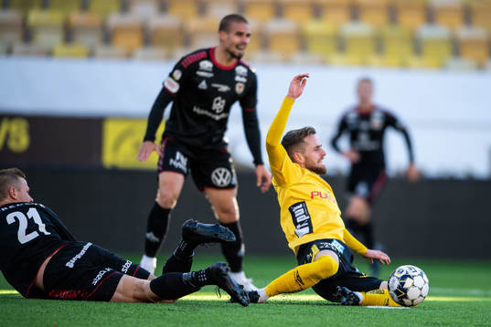 Elfsborgs Rasmus Alm faller