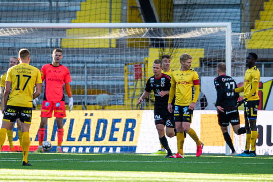 Kalmars Erik Israelsson har precis gjort 3-1