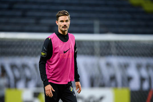 s Mikael Lustig