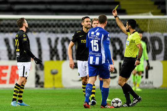 s Filip Rogic får en varning