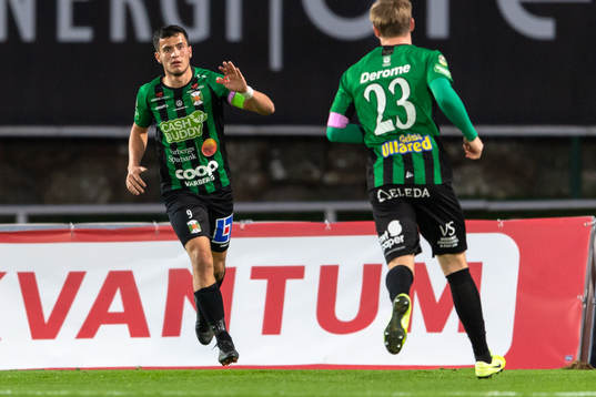 Varbergs Astrit Selmani jublar