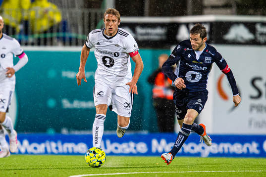Per Ciljan Skjelbred of Rosenborg and Liridon Kalludra of