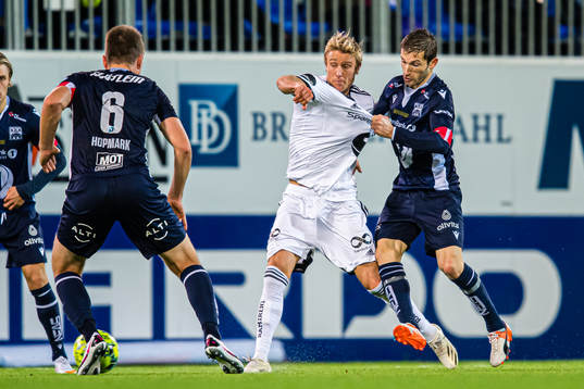 Per Ciljan Skjelbred of Rosenborg and Liridon Kalludra of
