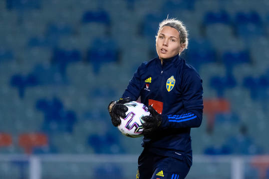 Goalkeeper Jennifer Falk