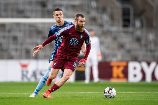 Malmö FFs Jo Inge Berget och Djurgårdens Haris Radetinac
