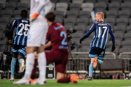 Djurgårdens Kalle Holmberg jublar