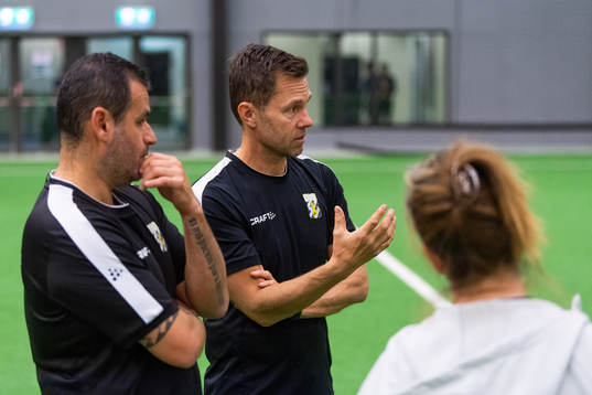 Tränare Cristian Loayza och Peter Svanström
