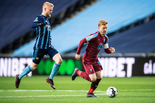 Djurgårdens Kalle Holmberg och Malmö FFs Anders