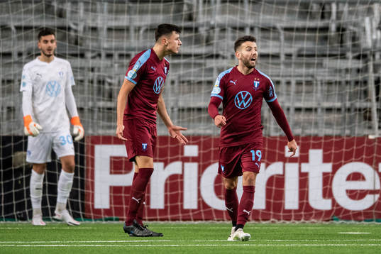 Malmö FFs Anel Ahmedhodzic och Erdal Rakip deppar