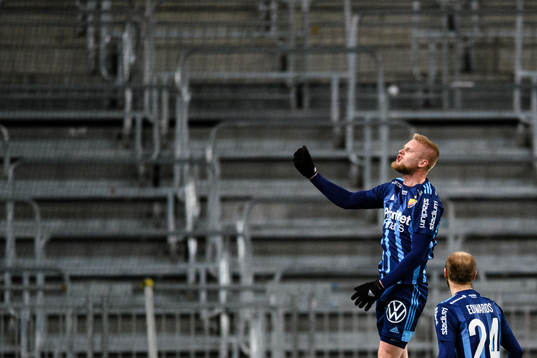 Djurgårdens Kalle Holmberg jublar